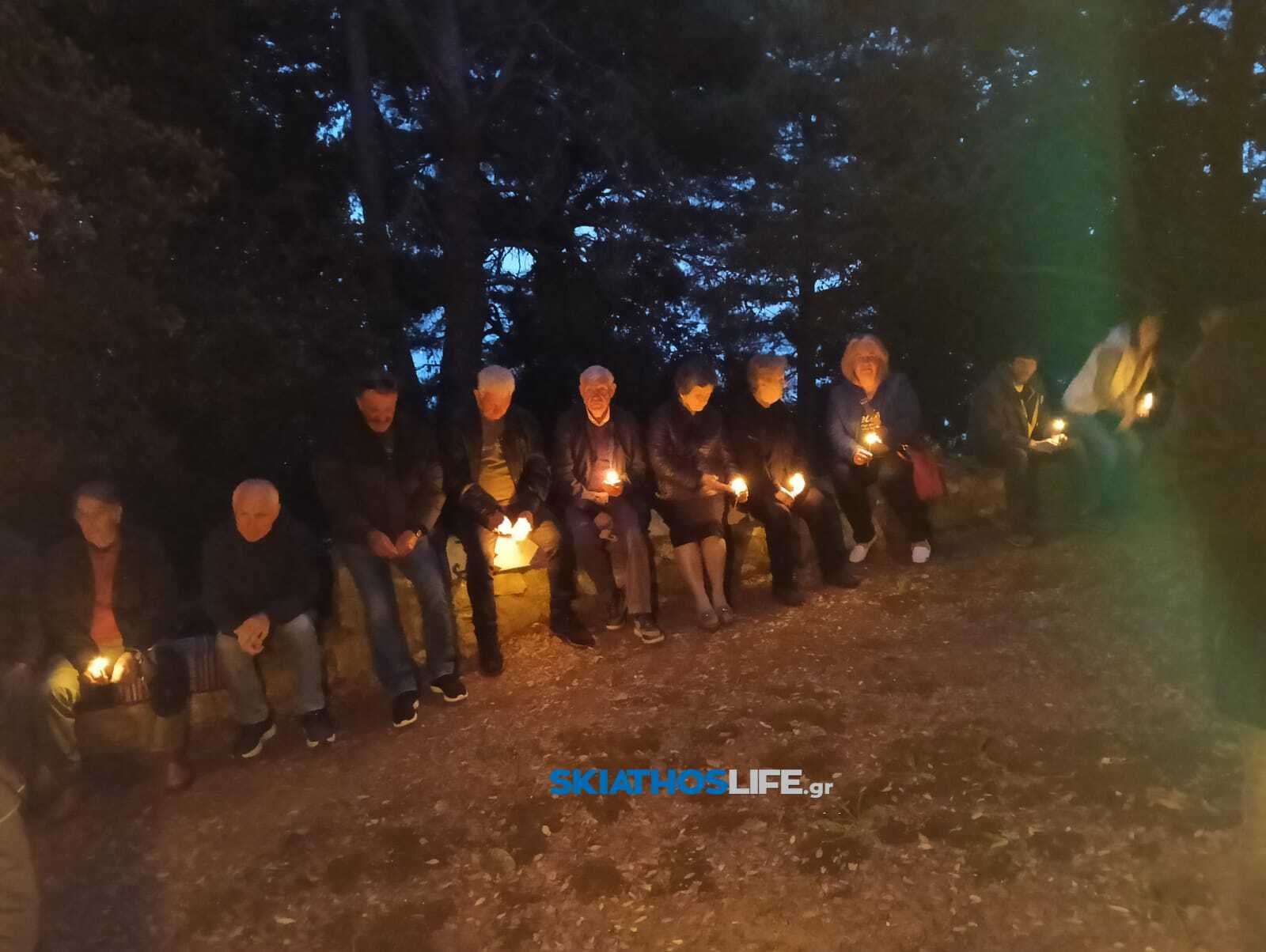 Των Κωνσταντίνου και Ελένης σήμερα 21 Μαΐου | Ο εορτασμός στη Σκιάθο και η Αγρυπνία στο εξωκλήσι (φωτο)