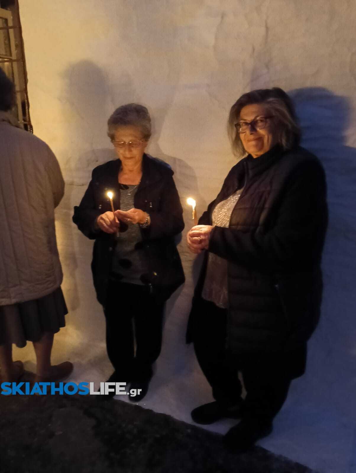 Των Κωνσταντίνου και Ελένης σήμερα 21 Μαΐου | Ο εορτασμός στη Σκιάθο και η Αγρυπνία στο εξωκλήσι (φωτο)