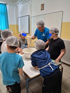 Μικροί Αρτοποιοί και Ζαχαροπλάστες εν Δράσει στο 2ο Δημοτικό Σχολείο Σκιάθου (φωτο)