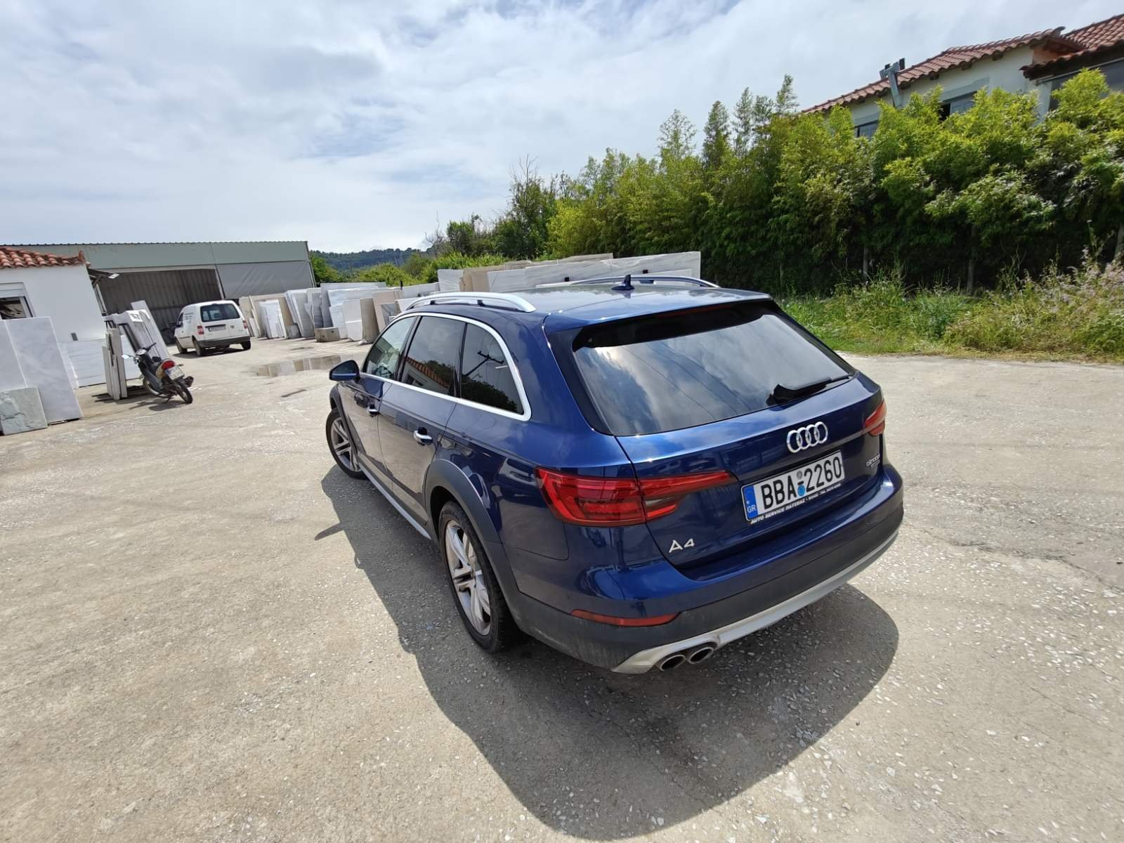 ΣΚΙΑΘΟΣ : Πωλείται AUDI A4 ALL ROAD (φωτο)