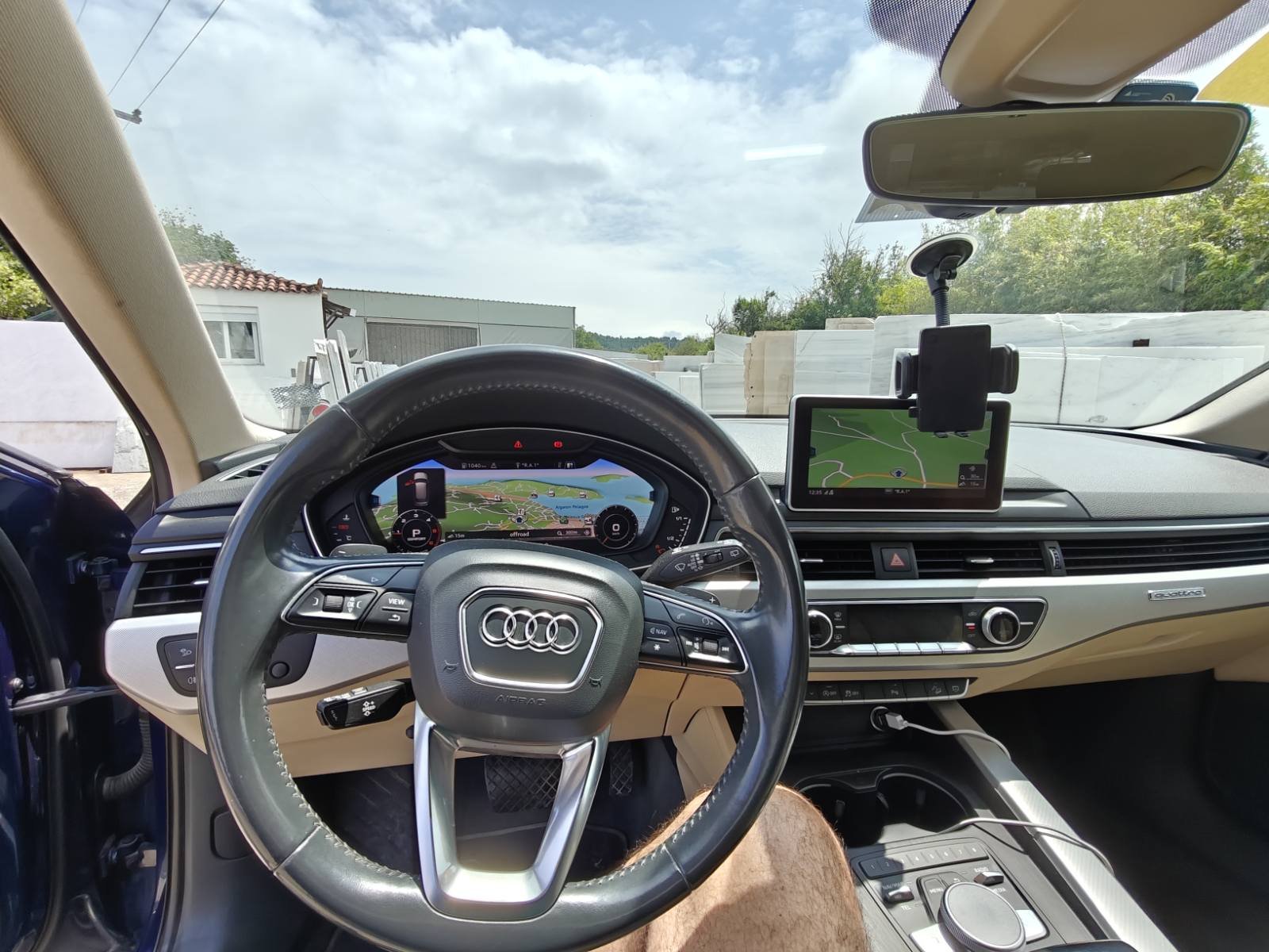 ΣΚΙΑΘΟΣ : Πωλείται AUDI A4 ALL ROAD (φωτο)