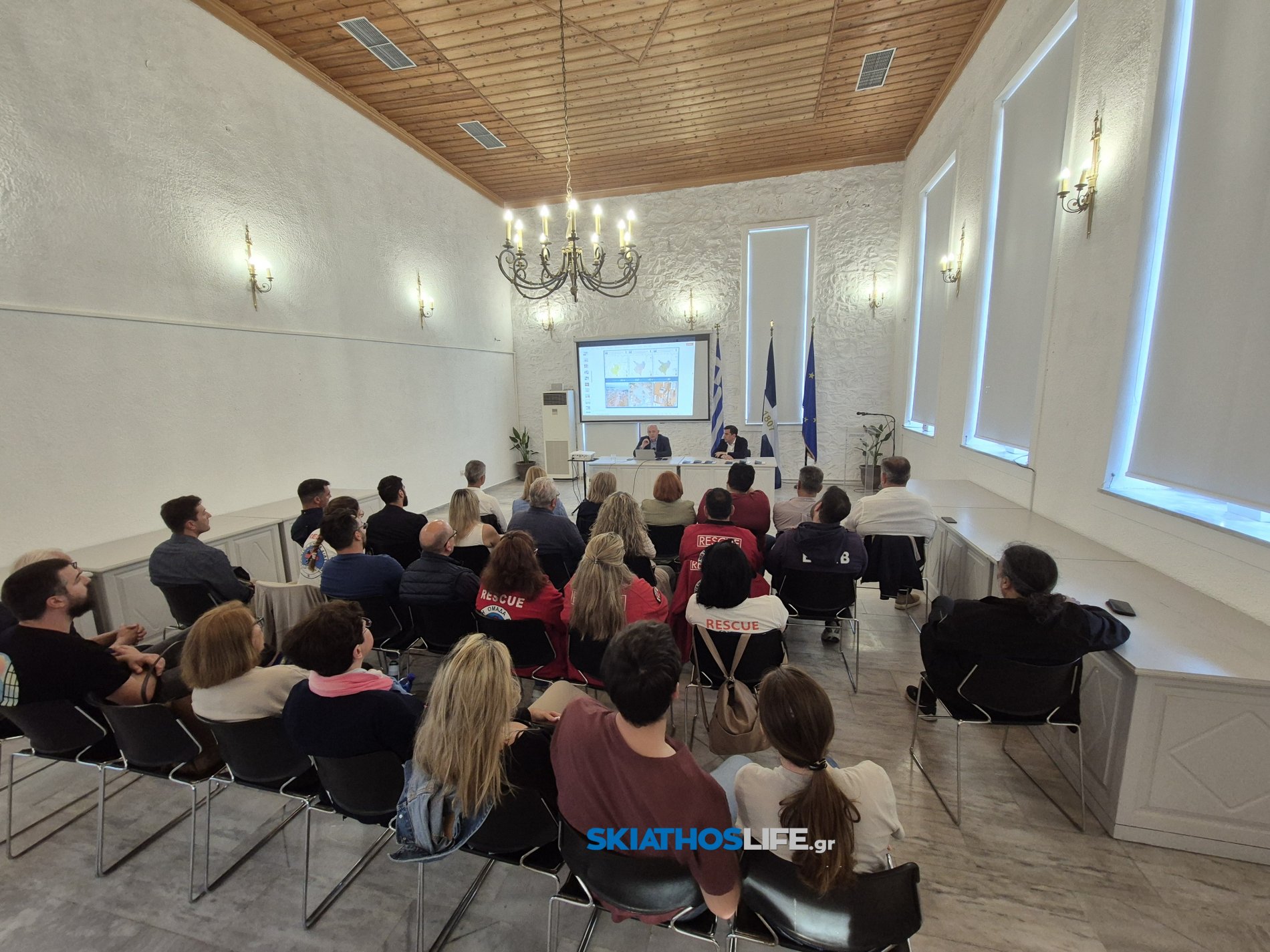 ΔΗΜΑΡΧΟΣ ΣΚΙΑΘΟΥ : “Προτεραιότητά μας η ασφάλειά σας” | Η Σκιάθος βασίζεται στην επιστημονική γνώση και στην κοινωνική ετοιμότητα για τη διαχείριση κρίσεων και φυσικών καταστροφών
