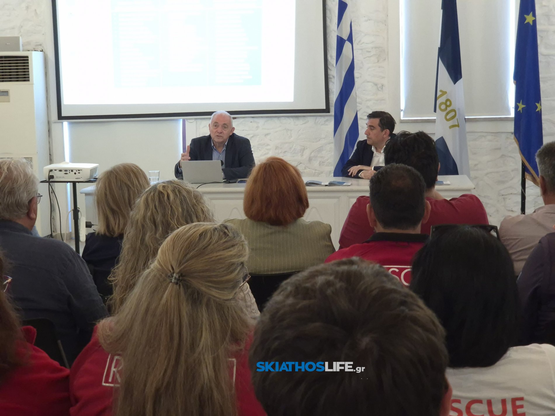 ΔΗΜΑΡΧΟΣ ΣΚΙΑΘΟΥ : “Προτεραιότητά μας η ασφάλειά σας” | Η Σκιάθος βασίζεται στην επιστημονική γνώση και στην κοινωνική ετοιμότητα για τη διαχείριση κρίσεων και φυσικών καταστροφών