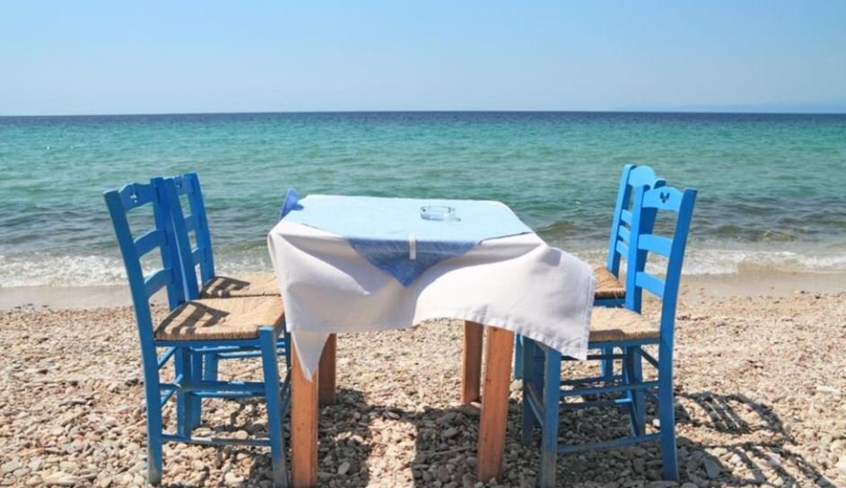Λύση – σωτηρία για δεκάδες επαγγελματίες στο πρόβλημα με τον «νόμο της Μυκόνου»