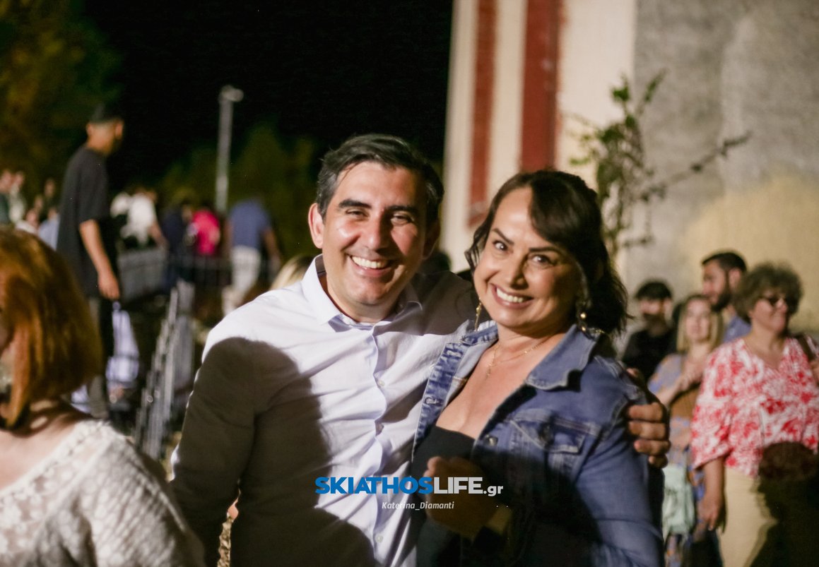 Μύρισε Καλοκαίρι στη μεγάλη Συναυλία της Φιλαρμονικής - της Χορωδίας Δήμου Σκιάθου και του Συνόλου Λαϊκής Μουσικής