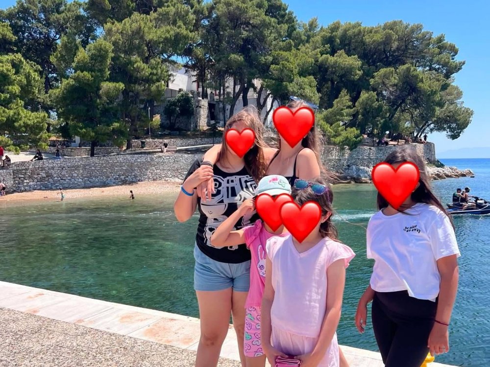 Παιδιά του Ορφανοτροφείου Βόλου στη Σκιάθο