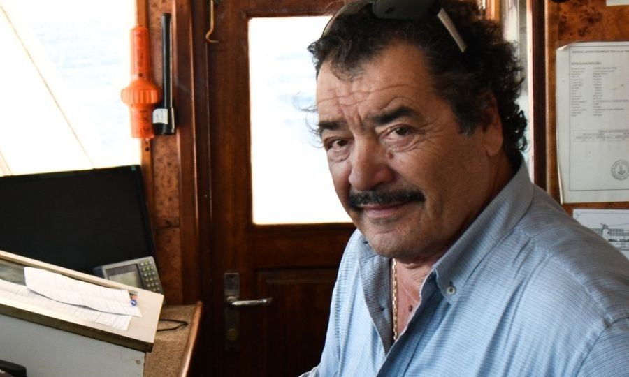 Πέθανε ο Γιάννης Σκοπελίτης, ο καπετάνιος των Μικρών Κυκλάδων