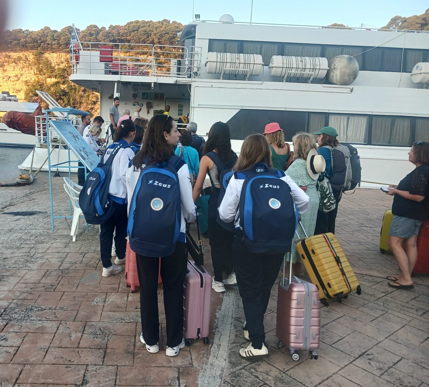 Στο ZAGORA CUP η ομάδα βόλεϊ κορασίδων του Α.Ο. Αλοννήσου (φωτο)