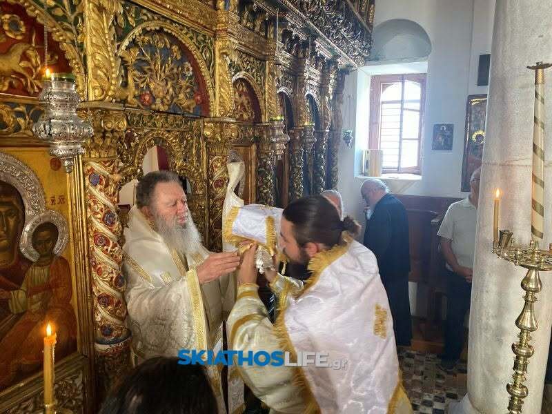 Πανηγύρισε η Ιερά Μονή του Τιμίου Προδρόμου Σκοπέλου παρουσία του Σεβασμιωτάτου Χαλκίδος, Ιστιαίας & Β Σποράδων (φωτο)