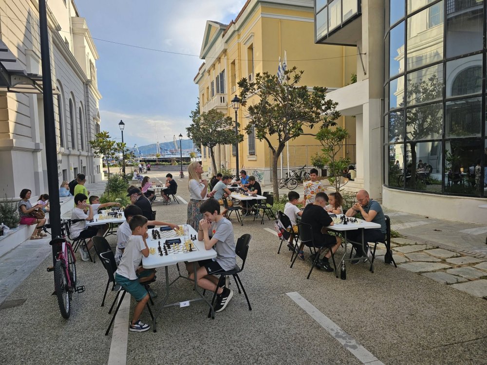 Αποτελέσματα σκακιστικού τουρνουά Blitz Εικαστικής Έκθεσης «Ματιέρες» στο Βόλο