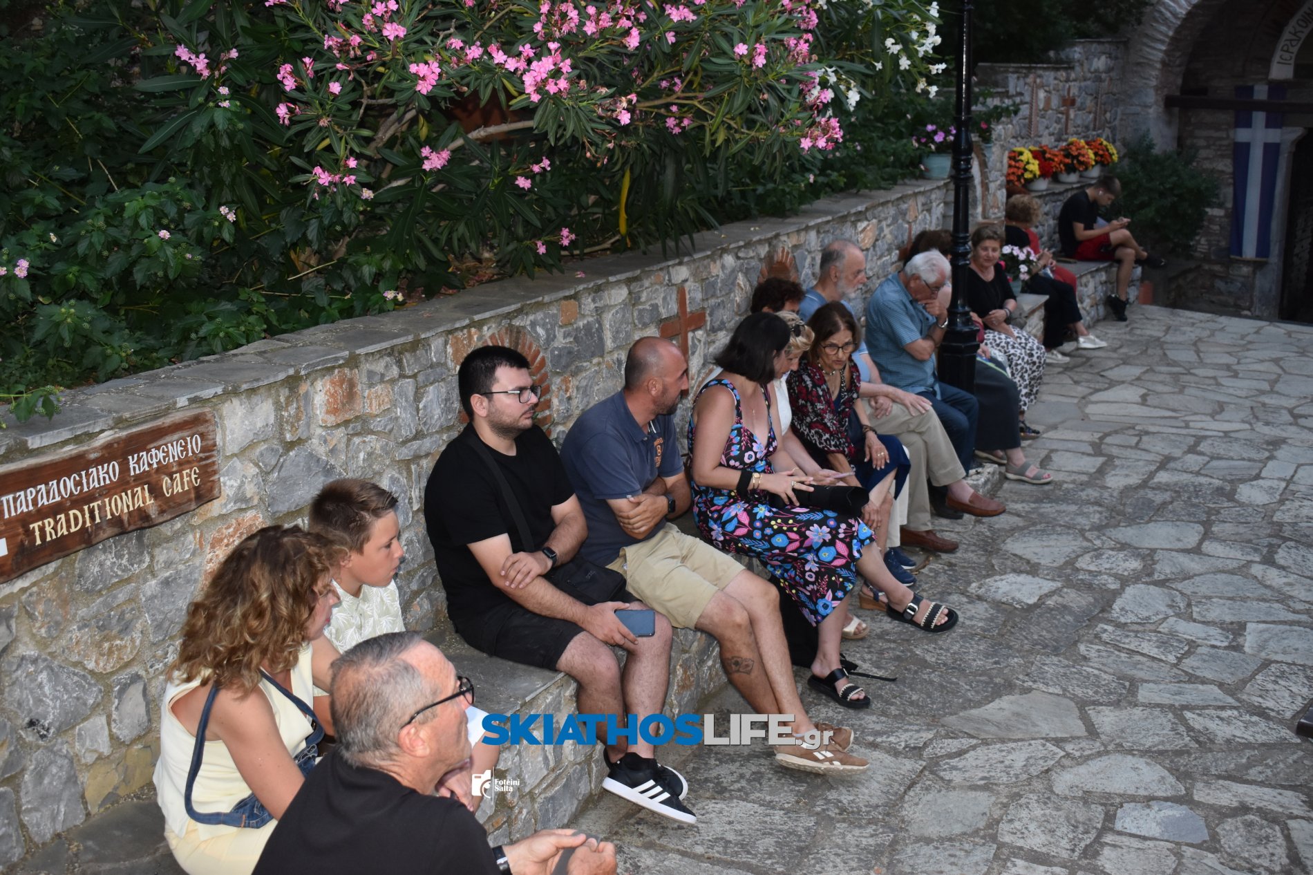 Στη μυσταγωγία του Μάνου Χατζιδάκι ταξίδεψε η Σκιάθος (φωτο-video)