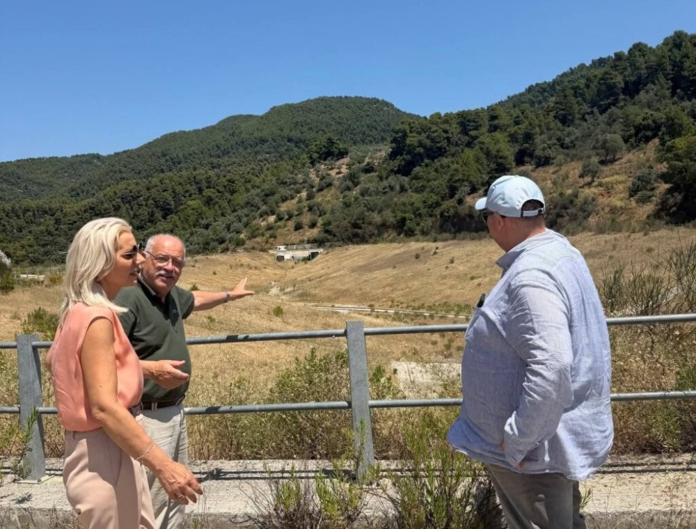 Σκόπελος: Σύσκεψη για τα έργα που βρίσκονται σε εξέλιξη στο δημαρχείο