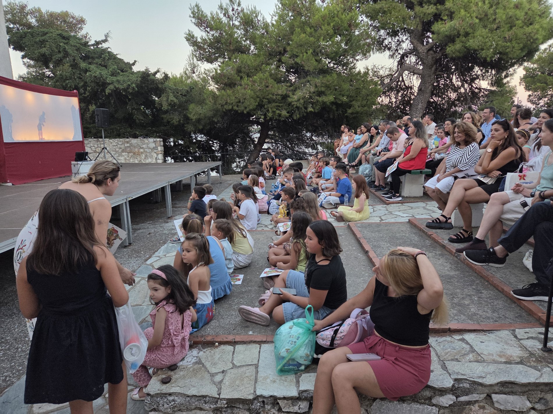 O Καραγκιόζης στη Σκιάθο : Για 17ο συνεχόμενο καλοκαίρι ο αγαπημένος ήρωας κρατά ζωντανή την παράδοση