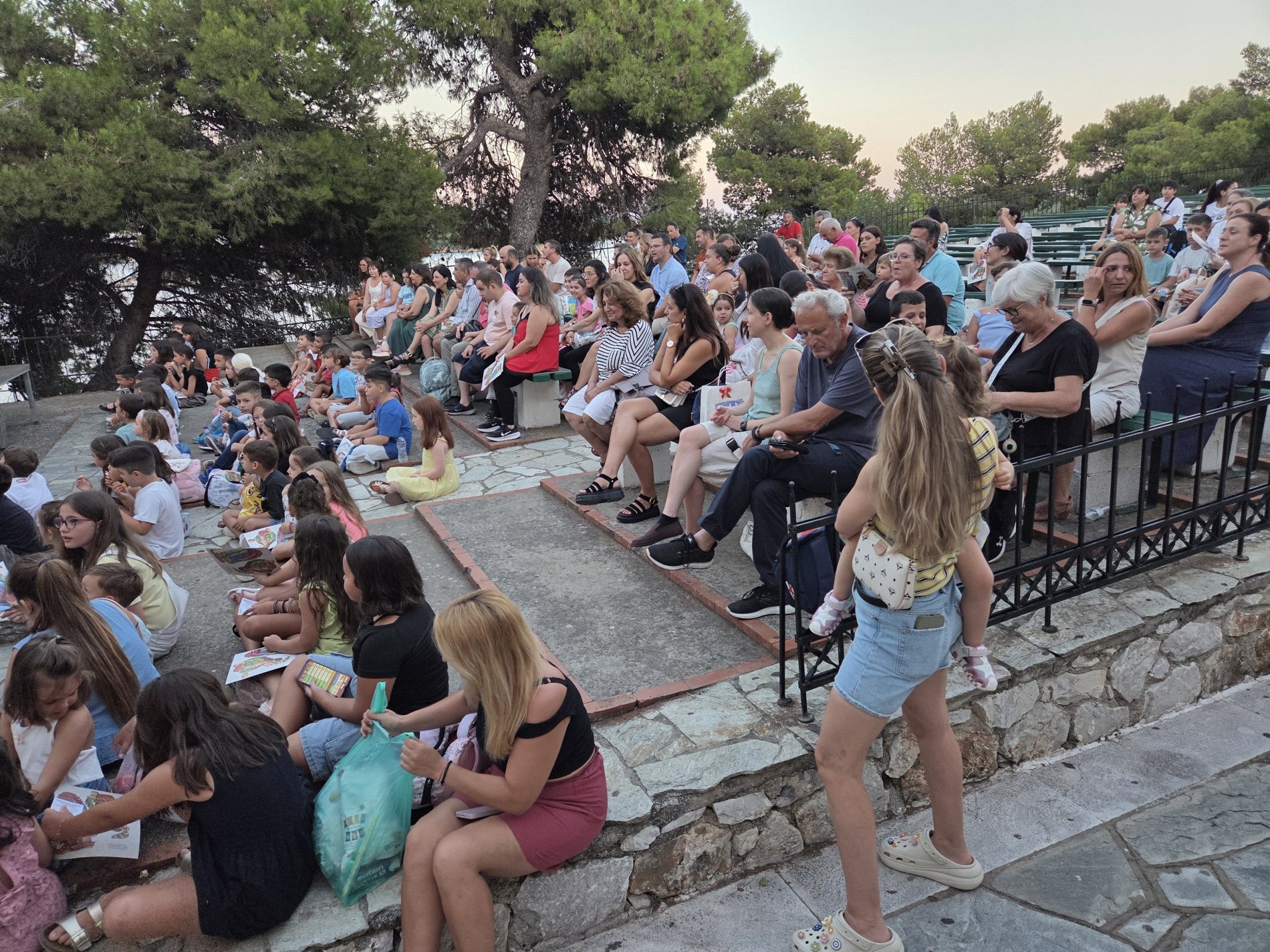 O Καραγκιόζης στη Σκιάθο : Για 17ο συνεχόμενο καλοκαίρι ο αγαπημένος ήρωας κρατά ζωντανή την παράδοση