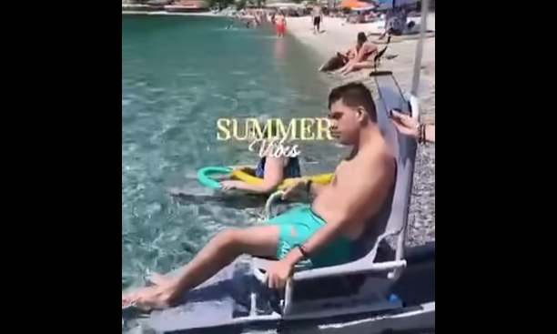 Το συγκινητικό μήνυμα πατέρα ατόμου με Αναπηρία προς το Δήμαρχο Σκοπέλου για την εγκατάσταση SeaTrack (video)