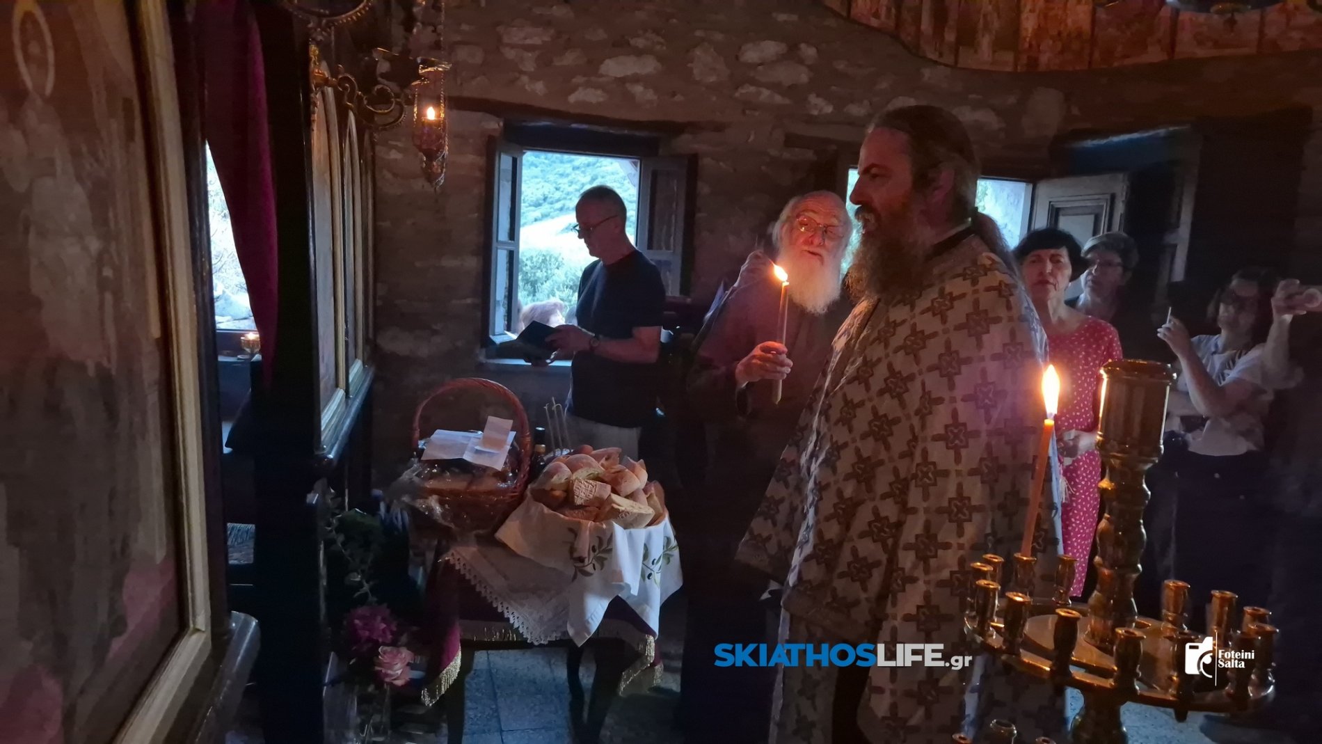 Ιερά Αγρυπνία στην Αγία Μαρίνα στο Κάστρο της Σκιάθου – Μια νύχτα προσευχής στον ιστορικό τόπο του νησιού (φωτο&video))