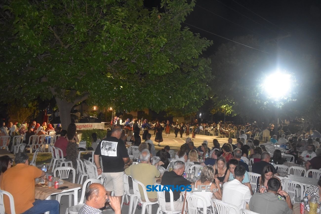 Πλήθος κόσμου στην 1η Βραδιά Πολιτισμού και Παράδοσης
