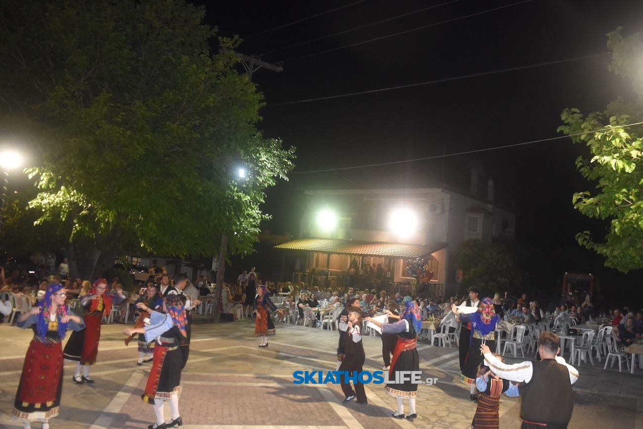 Πλήθος κόσμου στην 1η Βραδιά Πολιτισμού και Παράδοσης