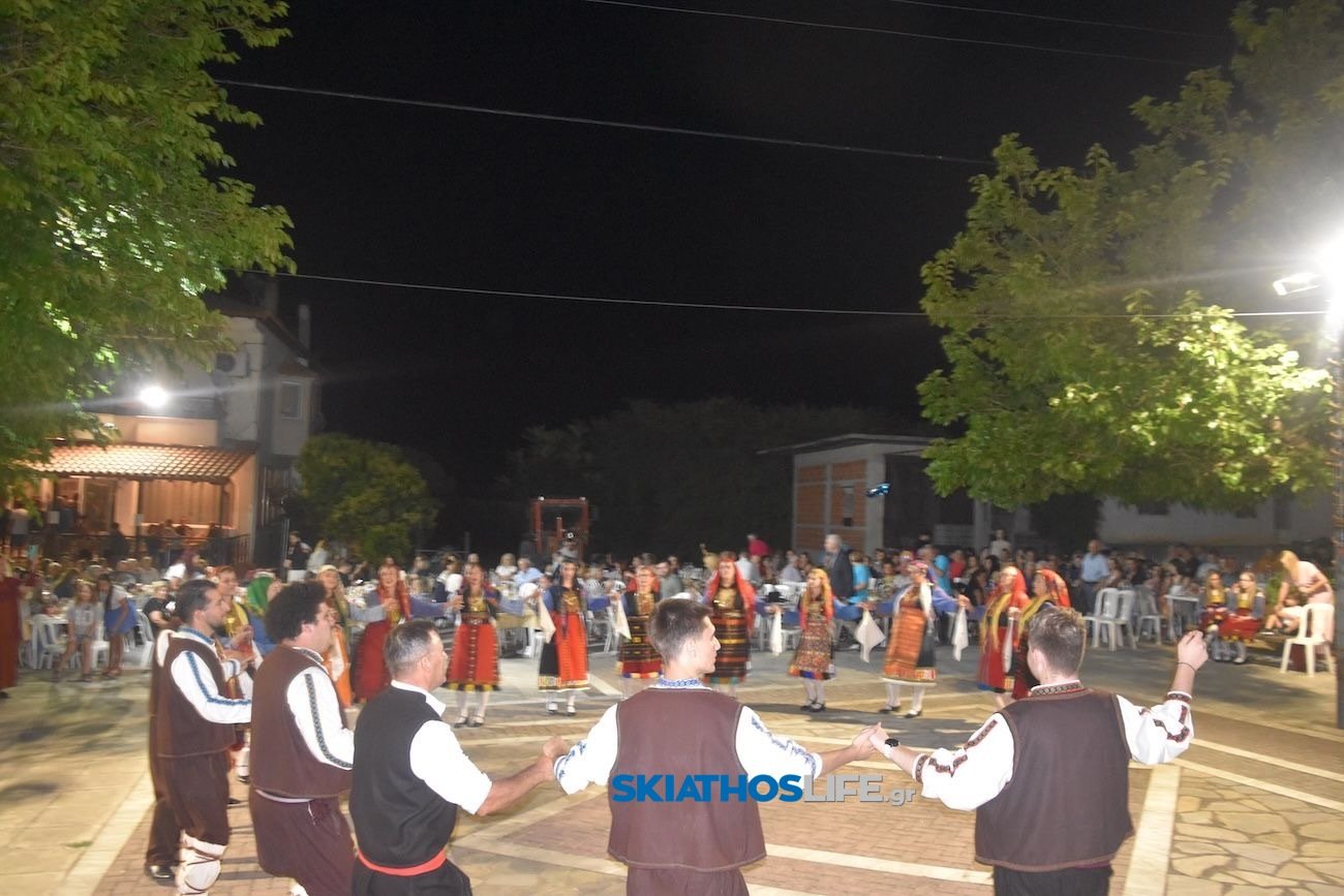 Πλήθος κόσμου στην 1η Βραδιά Πολιτισμού και Παράδοσης