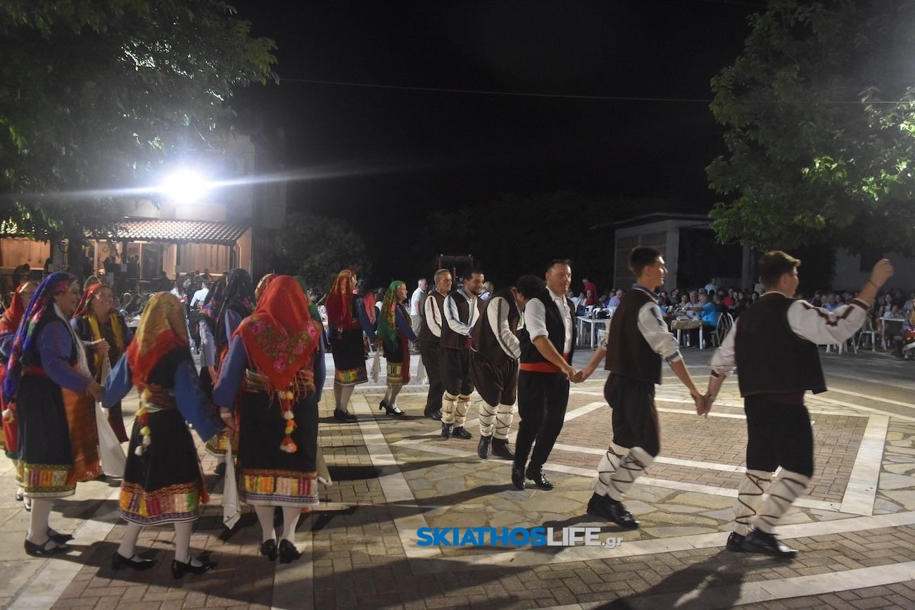 Πλήθος κόσμου στην 1η Βραδιά Πολιτισμού και Παράδοσης