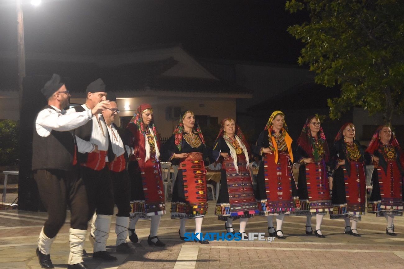 Πλήθος κόσμου στην 1η Βραδιά Πολιτισμού και Παράδοσης