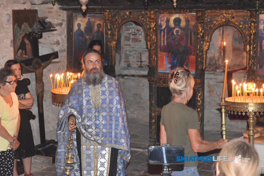 Φωτορεπορτάζ από τη Μεταμόρφωση του Σωτήρος στο Κάστρο της Σκιάθου