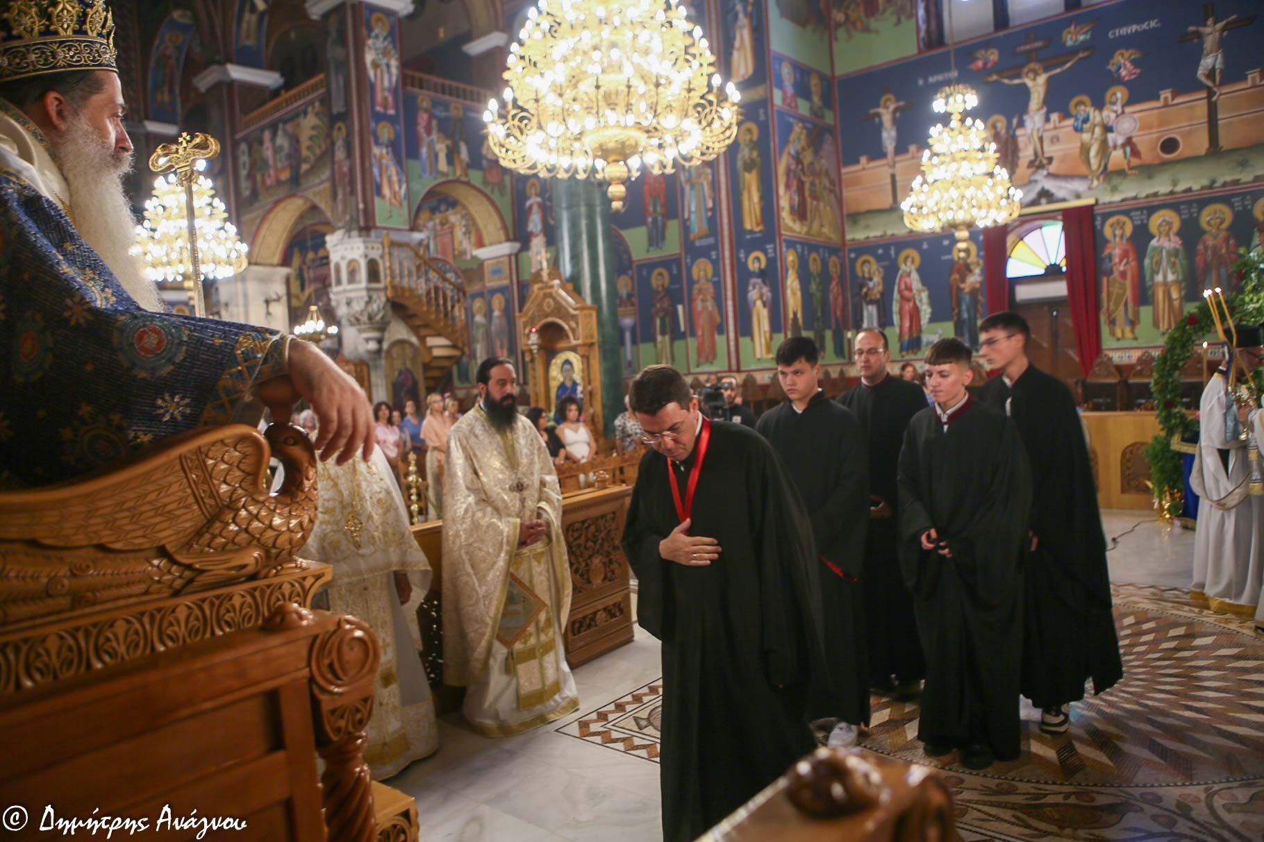 Χειροτονία Πρεσβυτέρου στην Ι. Μητροπολιτικό Ναό Λαμίας (φωτο)