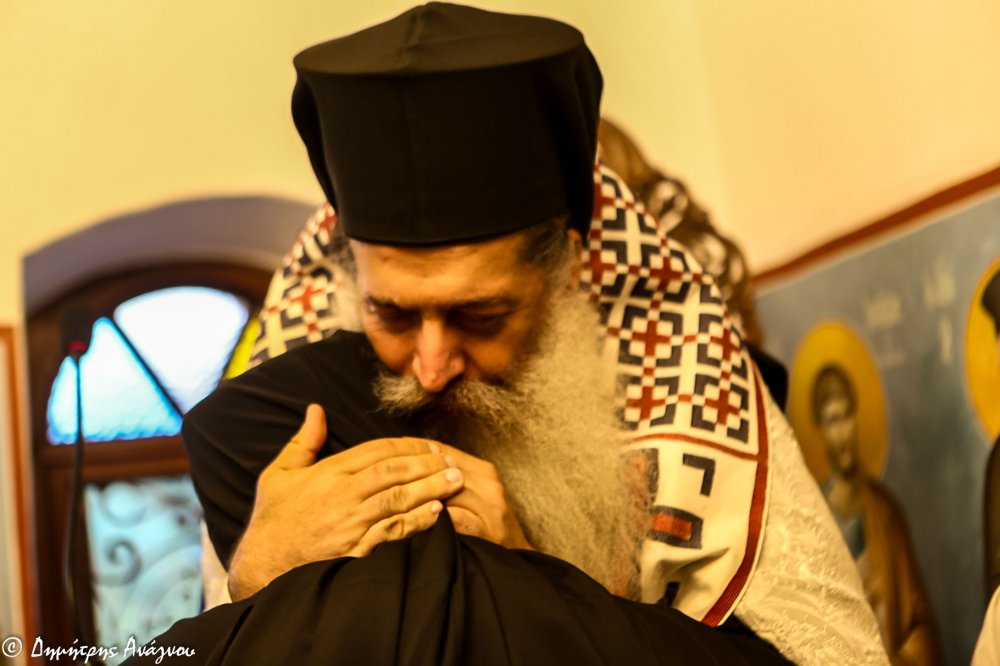 Κουρά νέου Μοναχού στην Ι.Μ. Φθιώτιδος | Ο νέος μοναχός έλαβε το όνομα «Δαμασκηνός» εις τιμήν του Οσίου Ιωάννου του Δαμασκηνού και εις μνήμην του μακαριστού Καθηγουμένου της Μονής Κοιμήσεως της Θεοτόκου Αγάθωνος Αρχιμ. Δαμασκηνού Ζαχαράκη