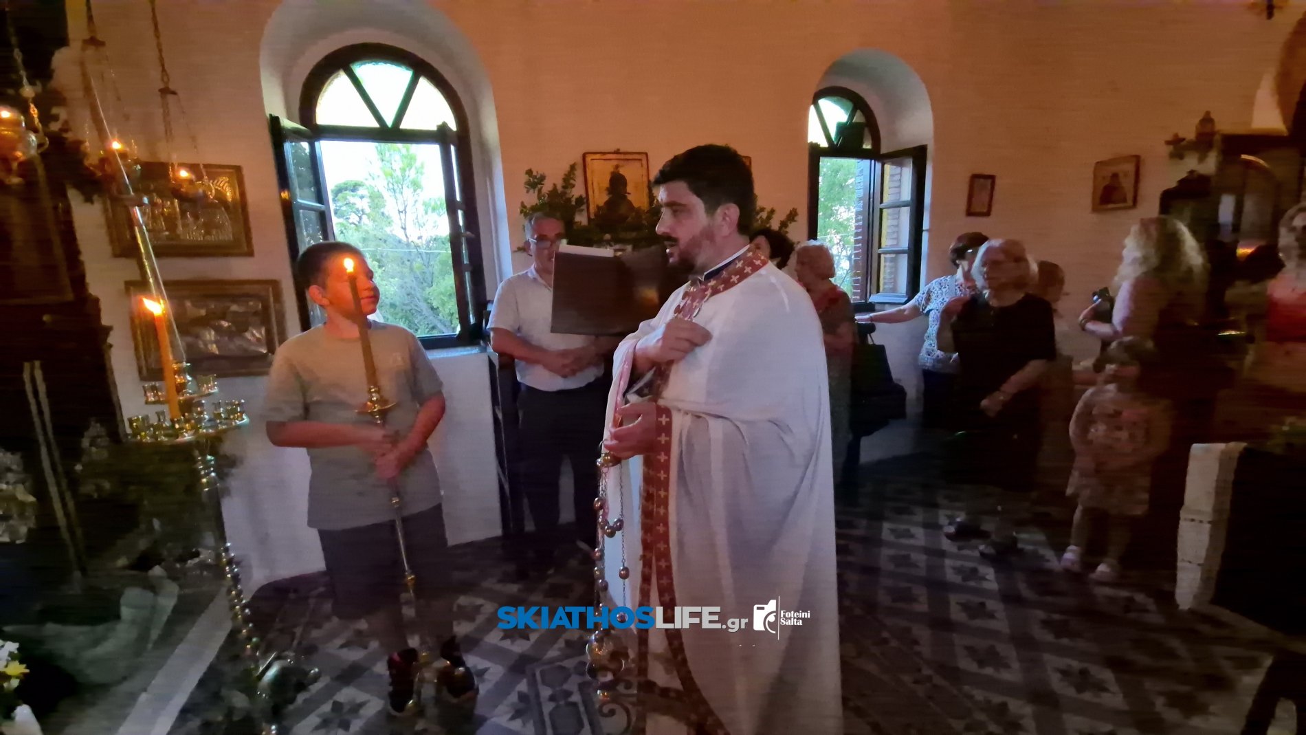 Φωτορεπορτάζ & Video από την Αγρυπνία στο Εξωκλήσι του Αγίου Αποστόλου του Νέου