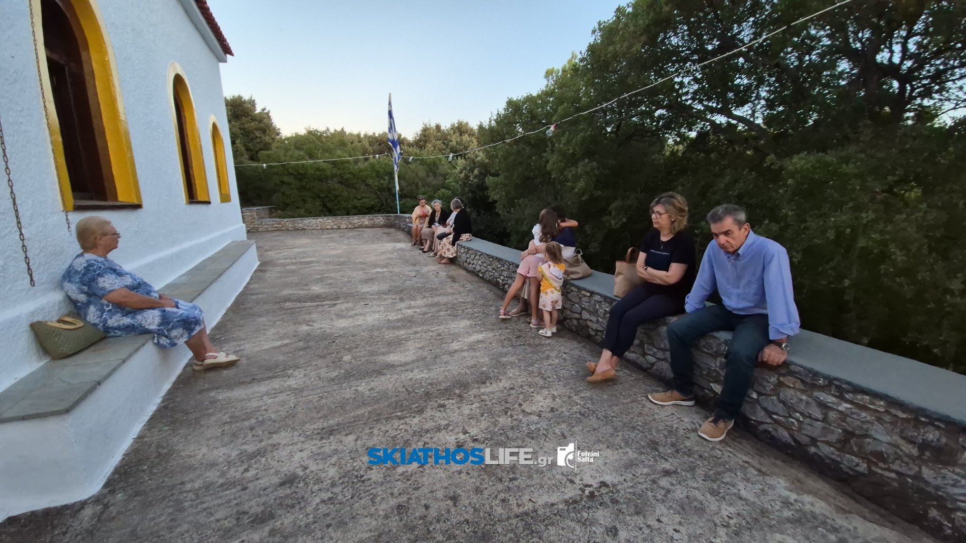 Φωτορεπορτάζ & Video από την Αγρυπνία στο Εξωκλήσι του Αγίου Αποστόλου του Νέου