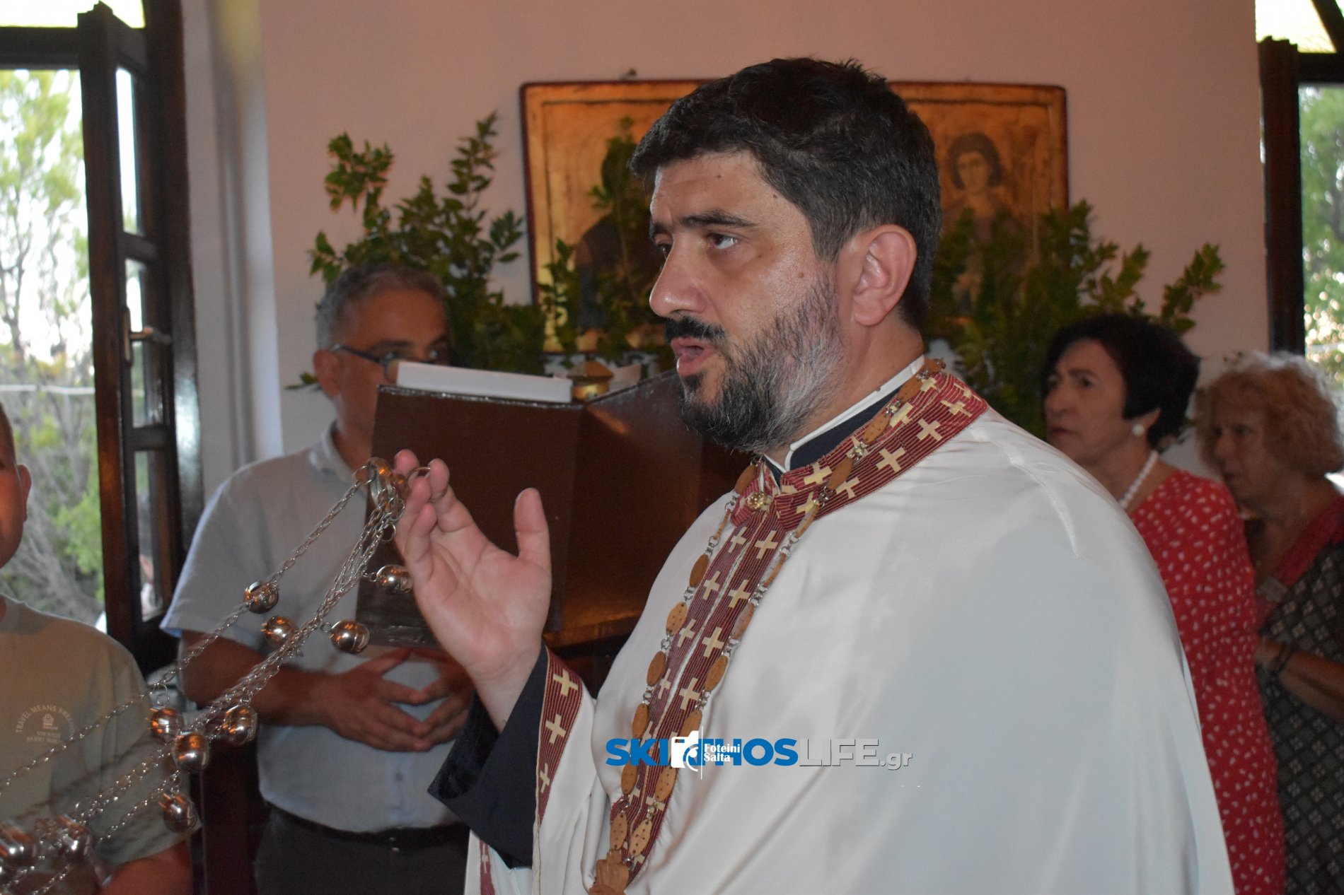 Φωτορεπορτάζ & Video από την Αγρυπνία στο Εξωκλήσι του Αγίου Αποστόλου του Νέου