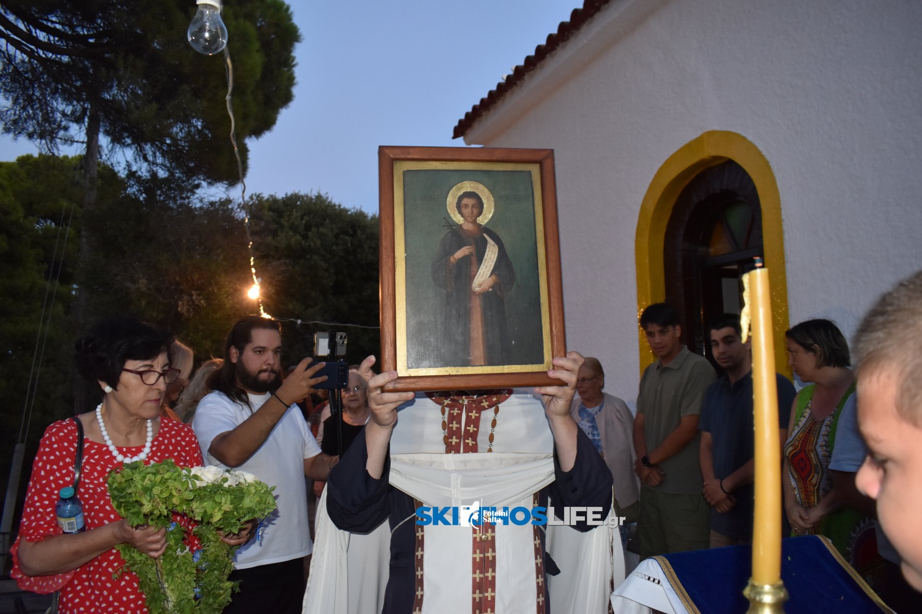Φωτορεπορτάζ & Video από την Αγρυπνία στο Εξωκλήσι του Αγίου Αποστόλου του Νέου