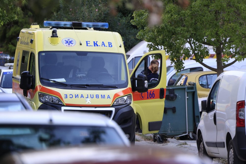 Νέα Σμύρνη: Γυναικοκτονία πίσω από τον θάνατο δύο ατόμων – Βρέθηκε το όπλο με το οποίο την σκότωσε και αυτοκτόνησε
