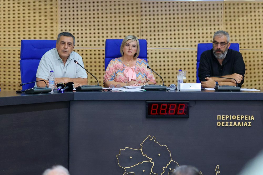 Το μαχαίρι στο κόκκαλο: Η Περιφέρεια Θεσσαλίας ανοίγει τον φάκελο των πληρωμών για το «μπάζωμα» των Τεμπών 
