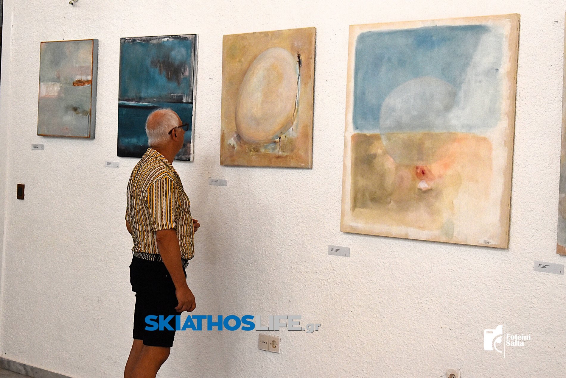 «Ό,τι αφήνει ο χρόνος»: Με πλήθος κόσμου άνοιξε η έκθεση της Ηλιάνας Παλόγου και του Κώστα Ζούχα στο Μπούρτζι (φωτ-video)