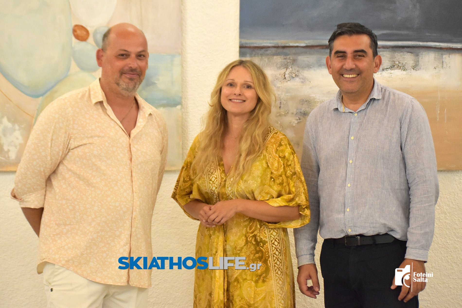 «Ό,τι αφήνει ο χρόνος»: Με πλήθος κόσμου άνοιξε η έκθεση της Ηλιάνας Παλόγου και του Κώστα Ζούχα στο Μπούρτζι (φωτ-video)