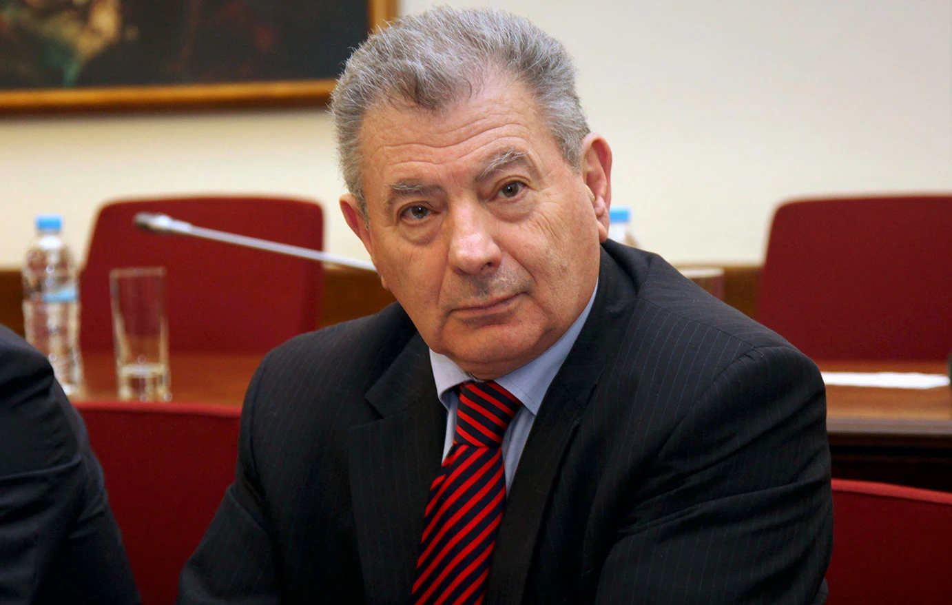 Σήφης Βαλυράκης: Την ενοχή των δύο ψαράδων ζήτησε ο εισαγγελέας – «Τον εγκατέλειψαν αβοήθητο»