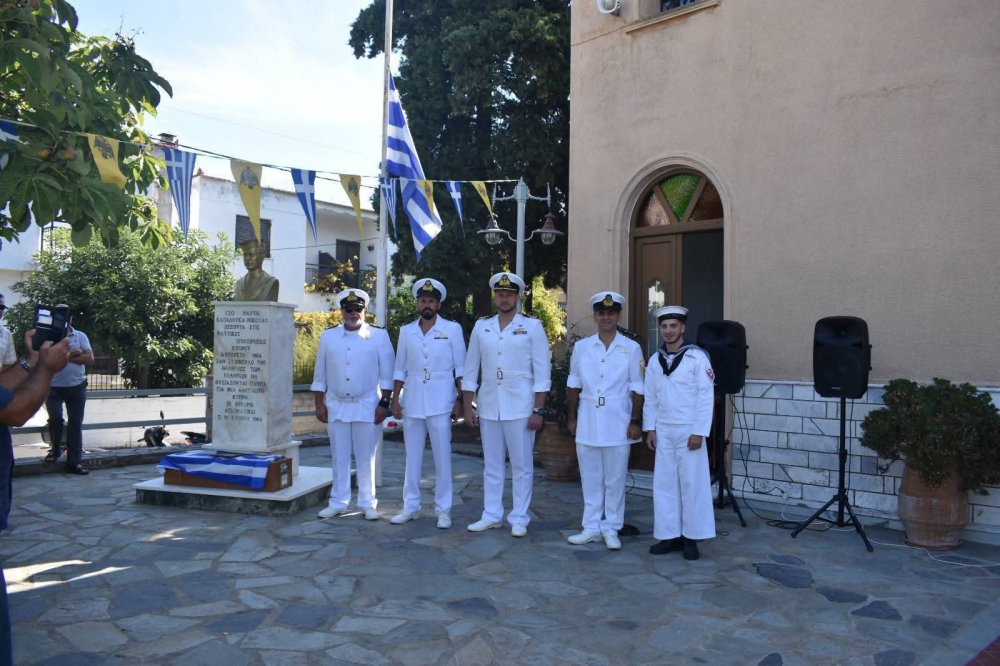Τιμήθηκε η μνήμη του Νίκου Καπαδούκα στη Γλώσσα Σκοπέλου (φωτο)