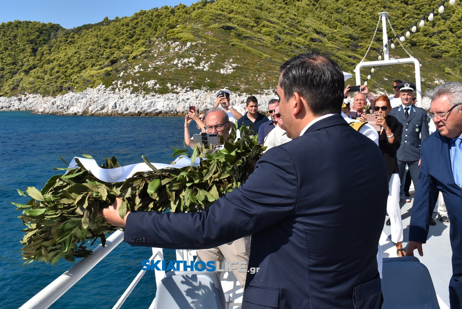 Σκιάθος: Τιμή στους ήρωες του Υποβρυχίου «Κατσώνης» – 83 χρόνια μετά η μνήμη παραμένει ζωντανή (video&φωτογραφίες)