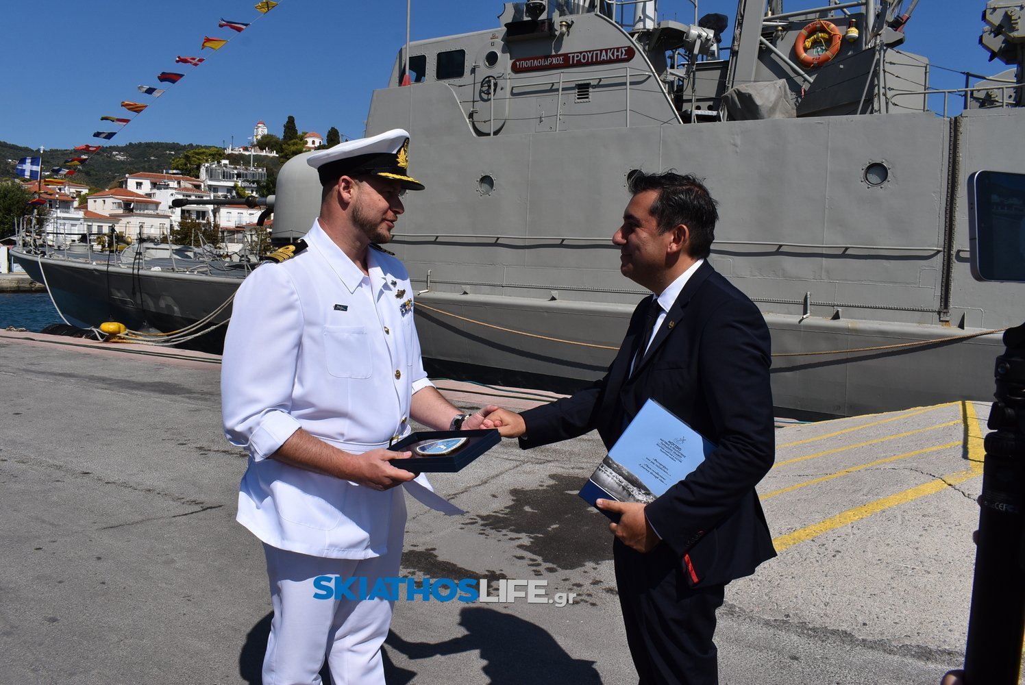 Σκιάθος: Τιμή στους ήρωες του Υποβρυχίου «Κατσώνης» – 83 χρόνια μετά η μνήμη παραμένει ζωντανή (video&φωτογραφίες)