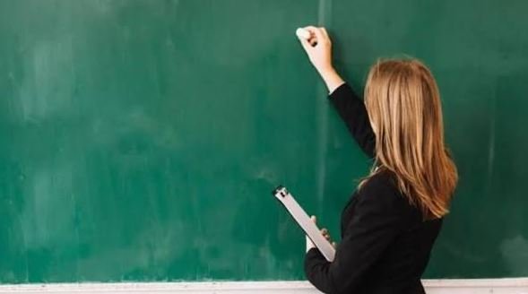 Εκπαιδευτικοί σαν… τσιγγάνοι στα νησιά των Β. Σποράδων – Τοποθετήθηκαν σε σχολεία αλλά δεν έχουν πού να μείνουν