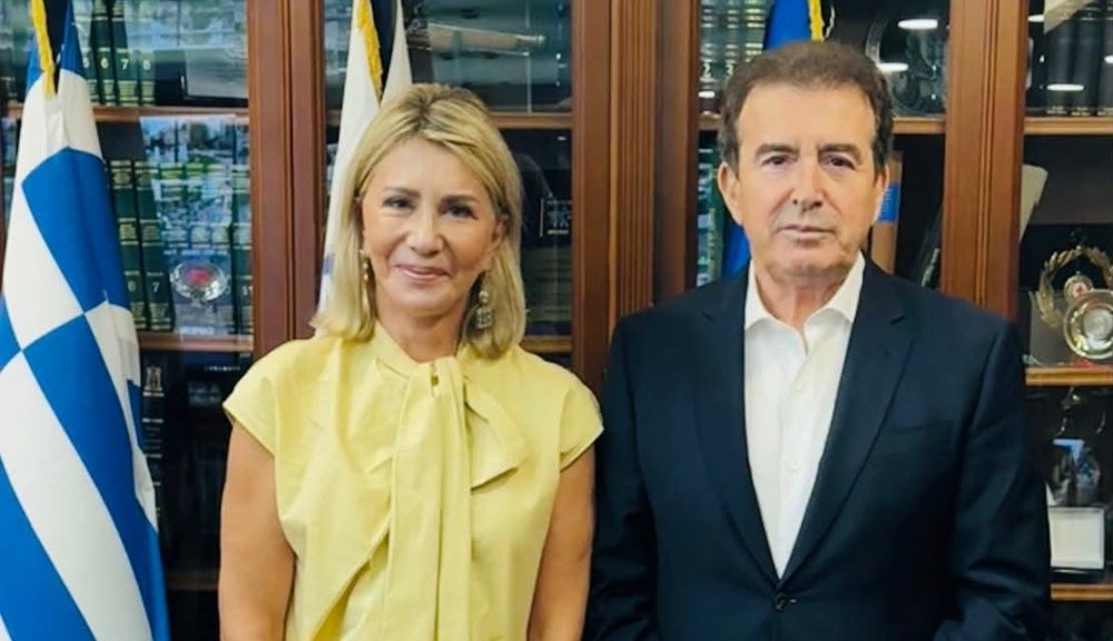 Μ. Χρυσοχοΐδης σε Ζ. Μακρή: «9 αστυνομικοί και 40 σωφρονιστικοί υπάλληλοι στην Μαγνησία»