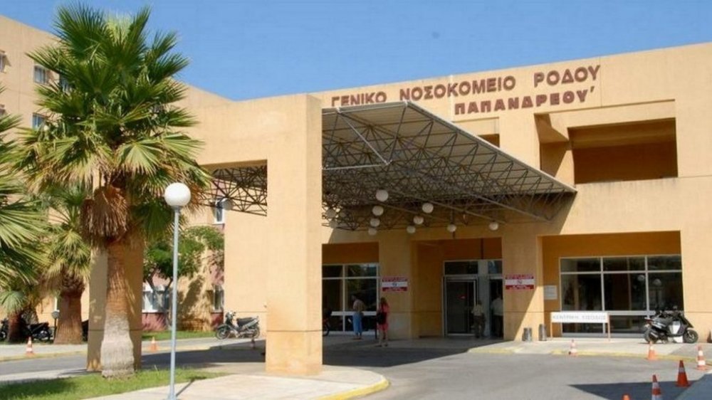 Τραγωδία στη Ρόδο: Νεκρή 58χρονη τουρίστρια που χτυπήθηκε από κεραυνό