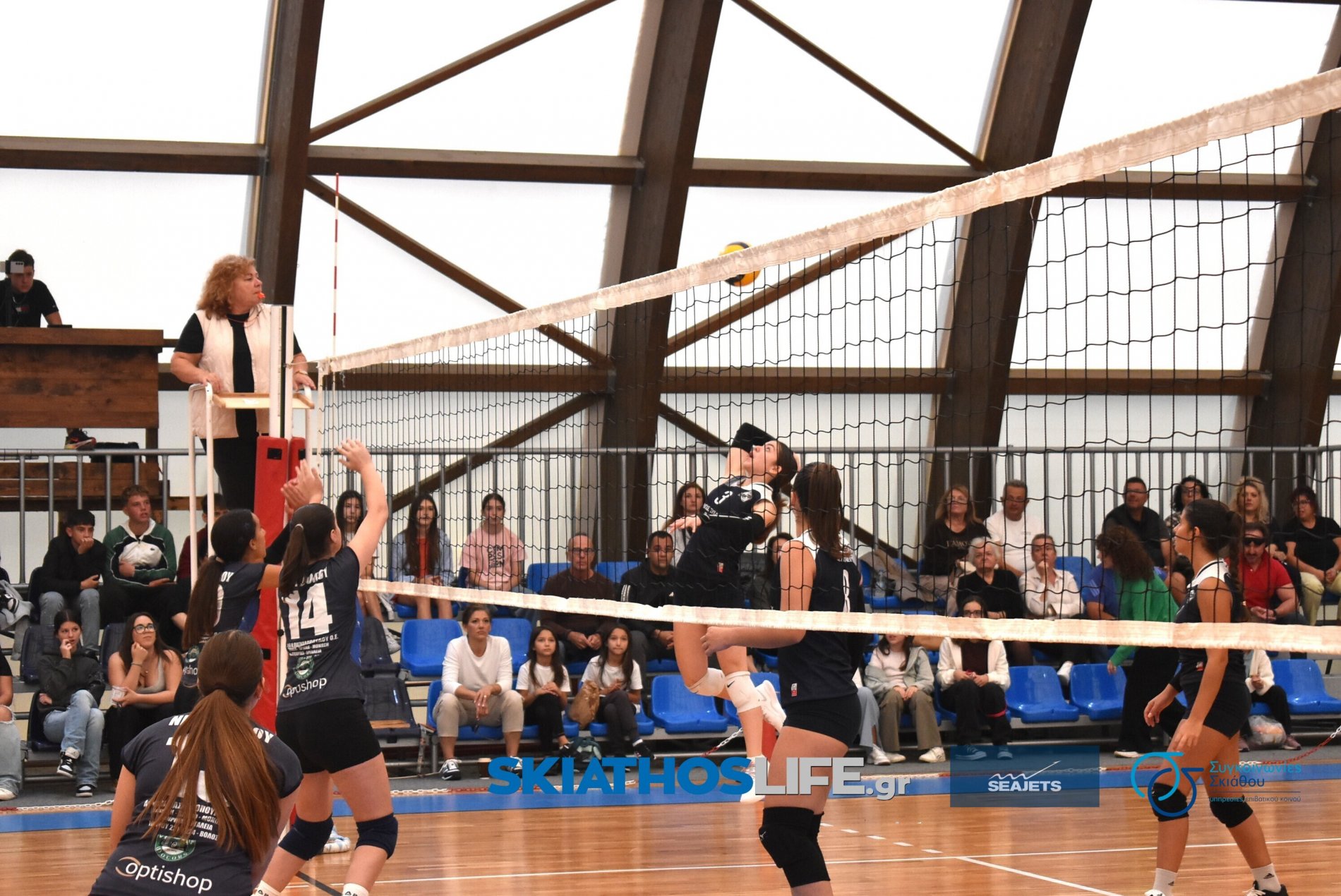 U18 VOLLEY ΝΕΑΝΙΔΩΝ : Mε το δεξί η πρεμιέρα για τον ΓΣ Σκιάθου (φωτο&video)