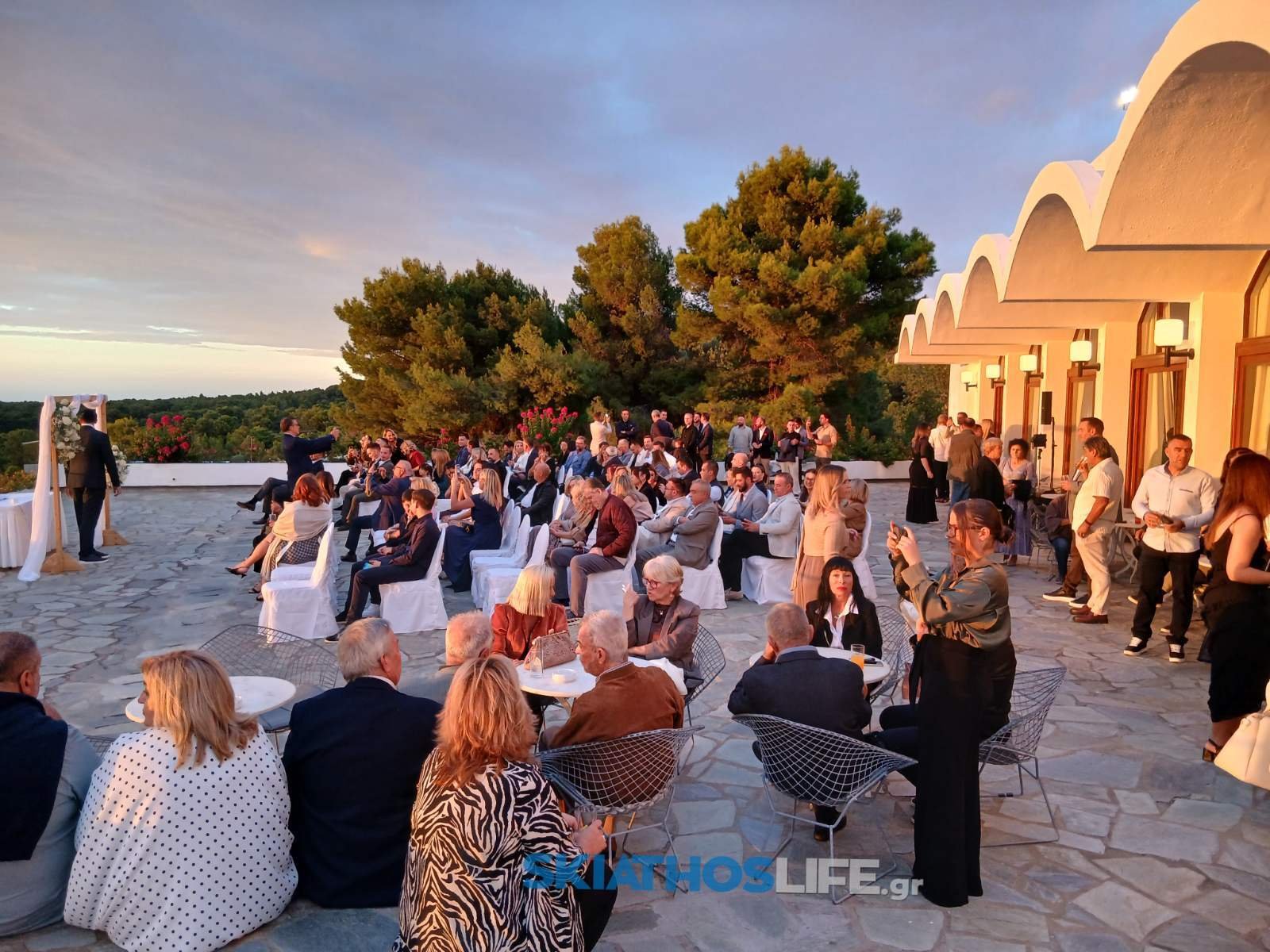 Νέα ζωή για τον Χρήστο και την Ελένη (αποκλειστικές φωτογραφίες)