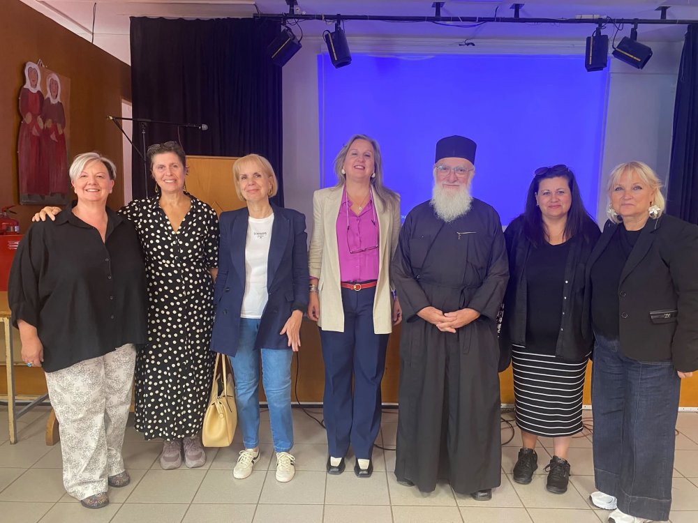 (ΦΩΤΟΡΕΠΟΡΤΑΖ) Σκιάθος: Μαθητική Ημερίδα για τον Παπαδιαμάντη κ τον Μωραϊτίδη. Η φωνή των μαθητών στο βήμα!!