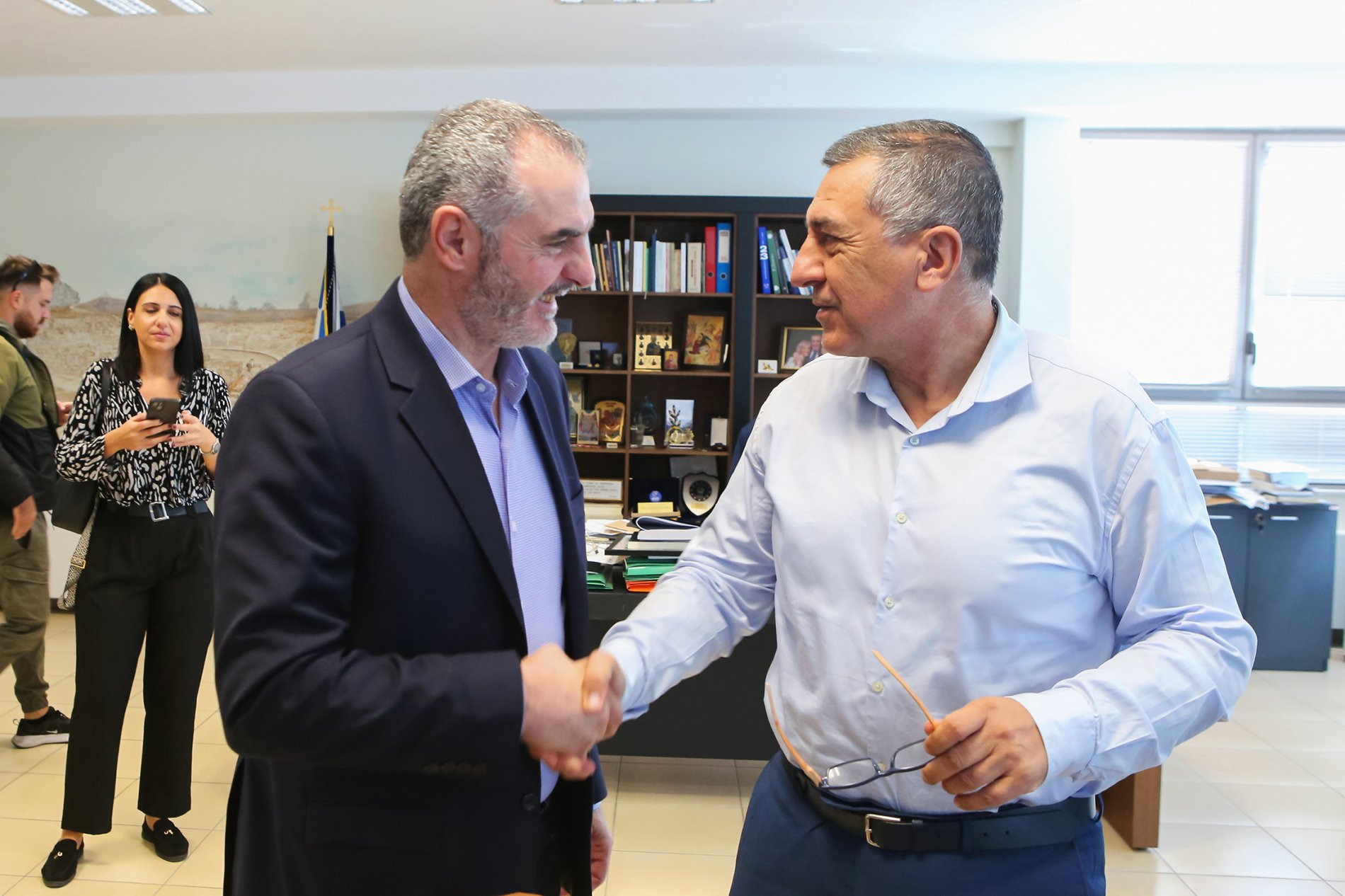 Συνάντηση του Περιφερειάρχη Θεσσαλίας Δημήτρη Κουρέτα με κλιμάκιο του ΠΑΣΟΚ – Κινήματος Αλλαγής (φωτο)
