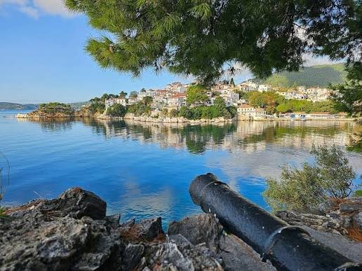 9 Οκτωβρίου 1823: Ο οθωμανικός στόλος αποτυγχάνει να καταλάβει τη Σκιάθο