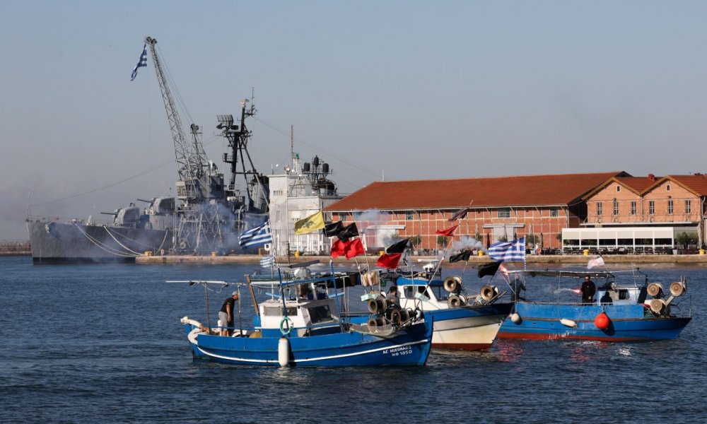 Αναστέλλουν τις κινητοποιήσεις τους οι αλιείς - Τι αναφέρουν στην ανακοίνωσή τους 
