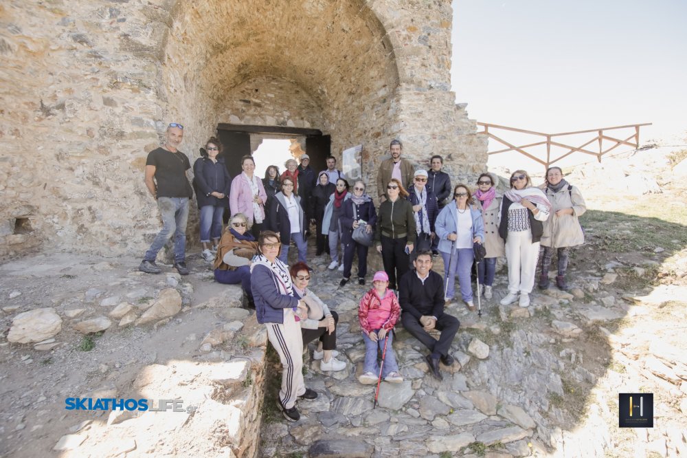 Ανάγκη συνέχισης των αρχαιολογικών ανασκαφών, των ερευνών, των μελετών, καθώς και της ανάδειξης των μνημείων της Σκιάθου, όπως και για τη δημιουργία επισκέψιμης Αρχαιολογικής Συλλογής